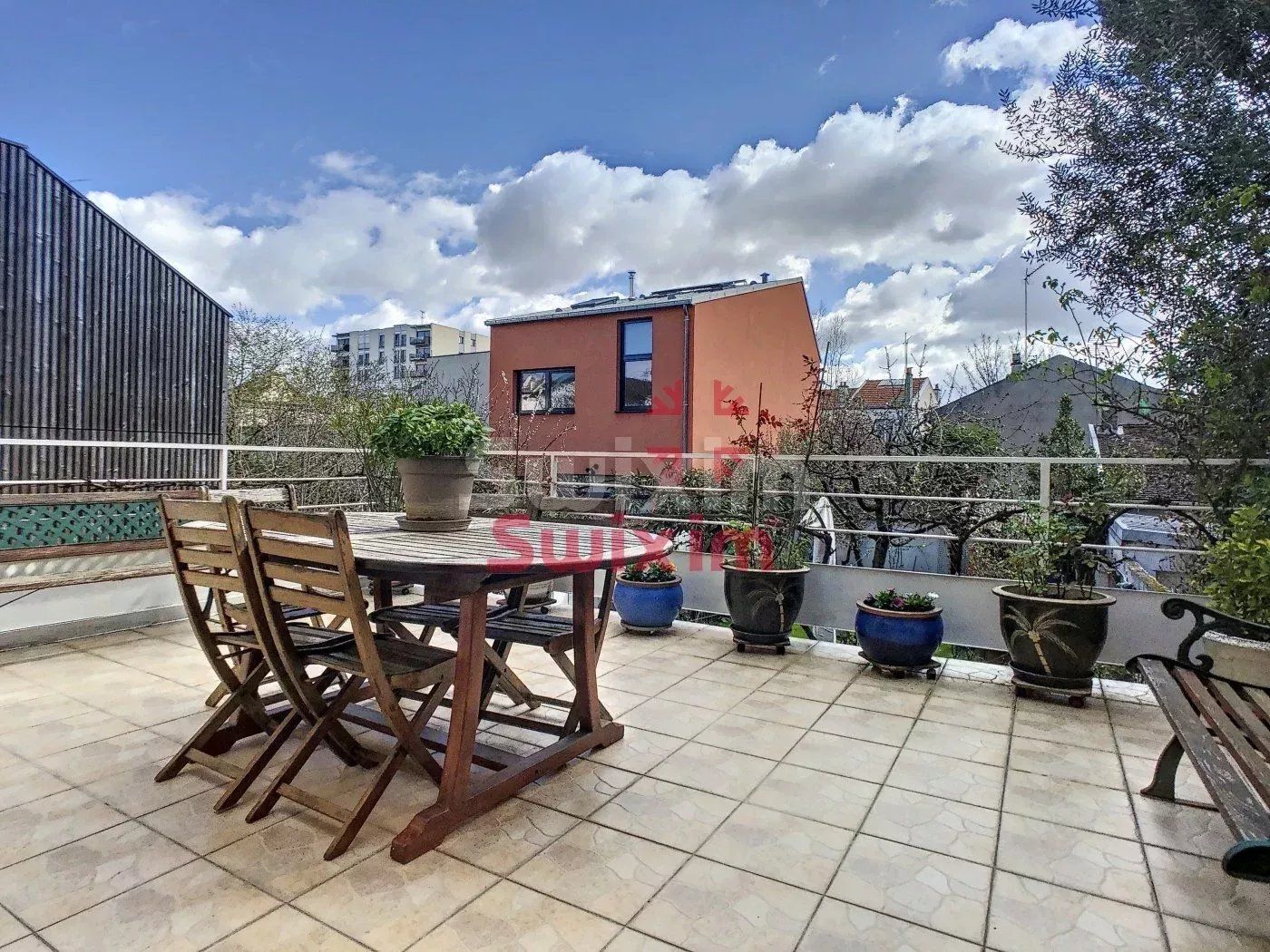 casa 5 Camere in vendita su Montreuil (93100)