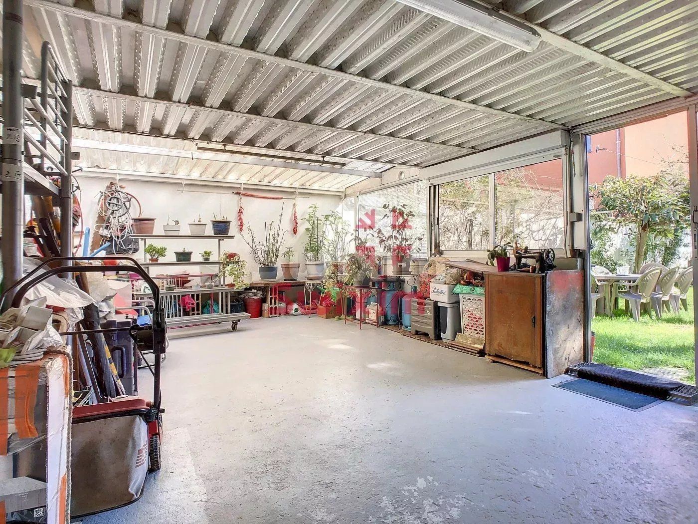 casa 5 Camere in vendita su Montreuil (93100)