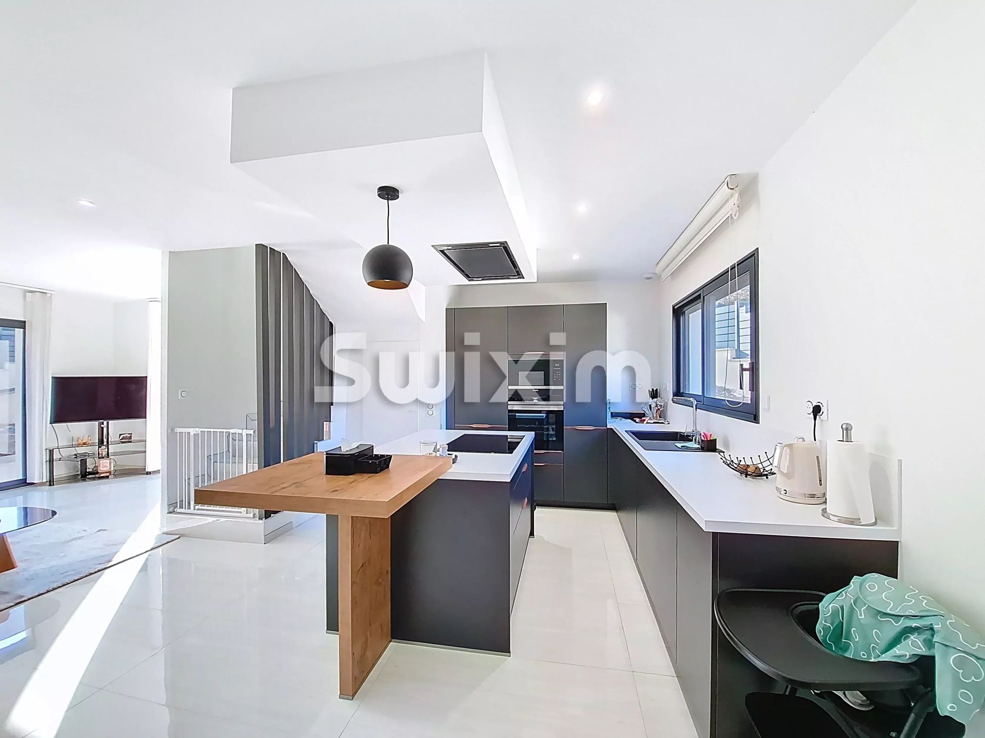 casa 6 Camere in vendita su Valserhône (01200)