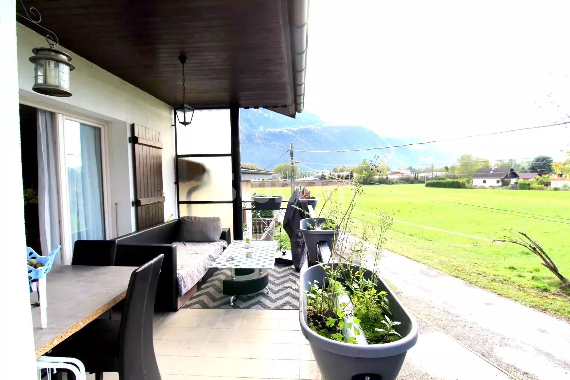 house 6 Rooms for sale on Ayse (74130)