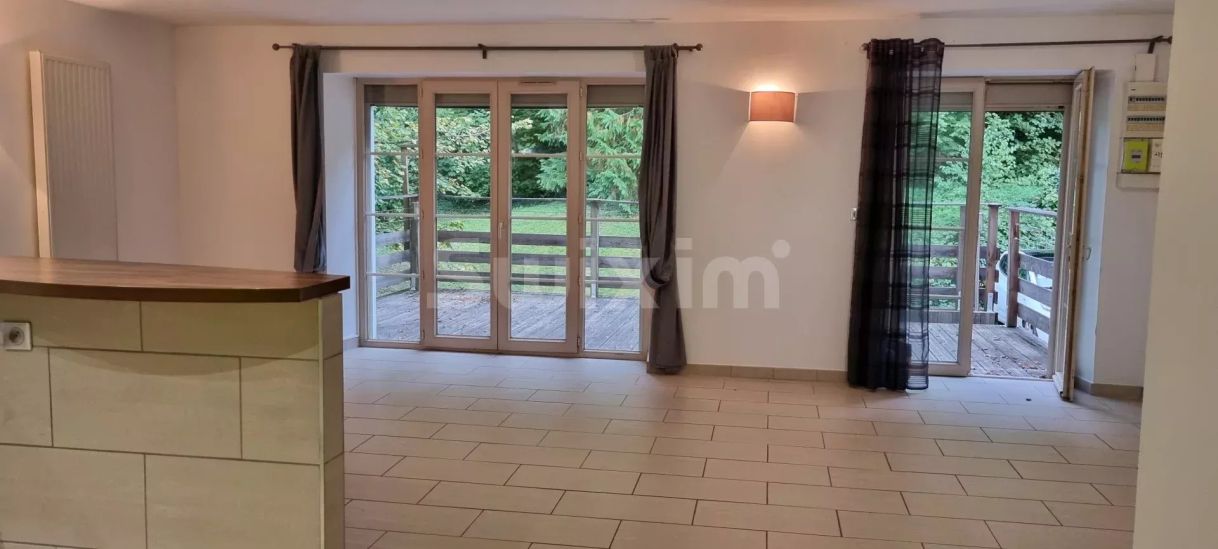 Sale Apartment Lons-le-Saunier 3&nbsp;Rooms 86.83&nbsp;m²