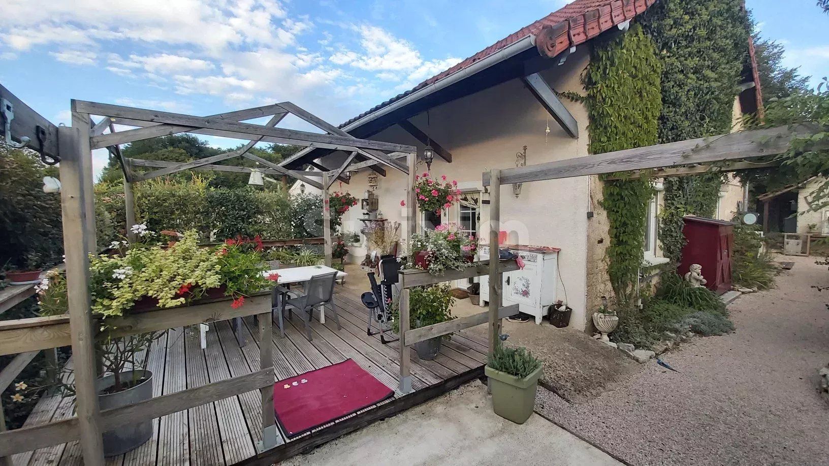 casa 5 Camere in vendita su Dole (39100)