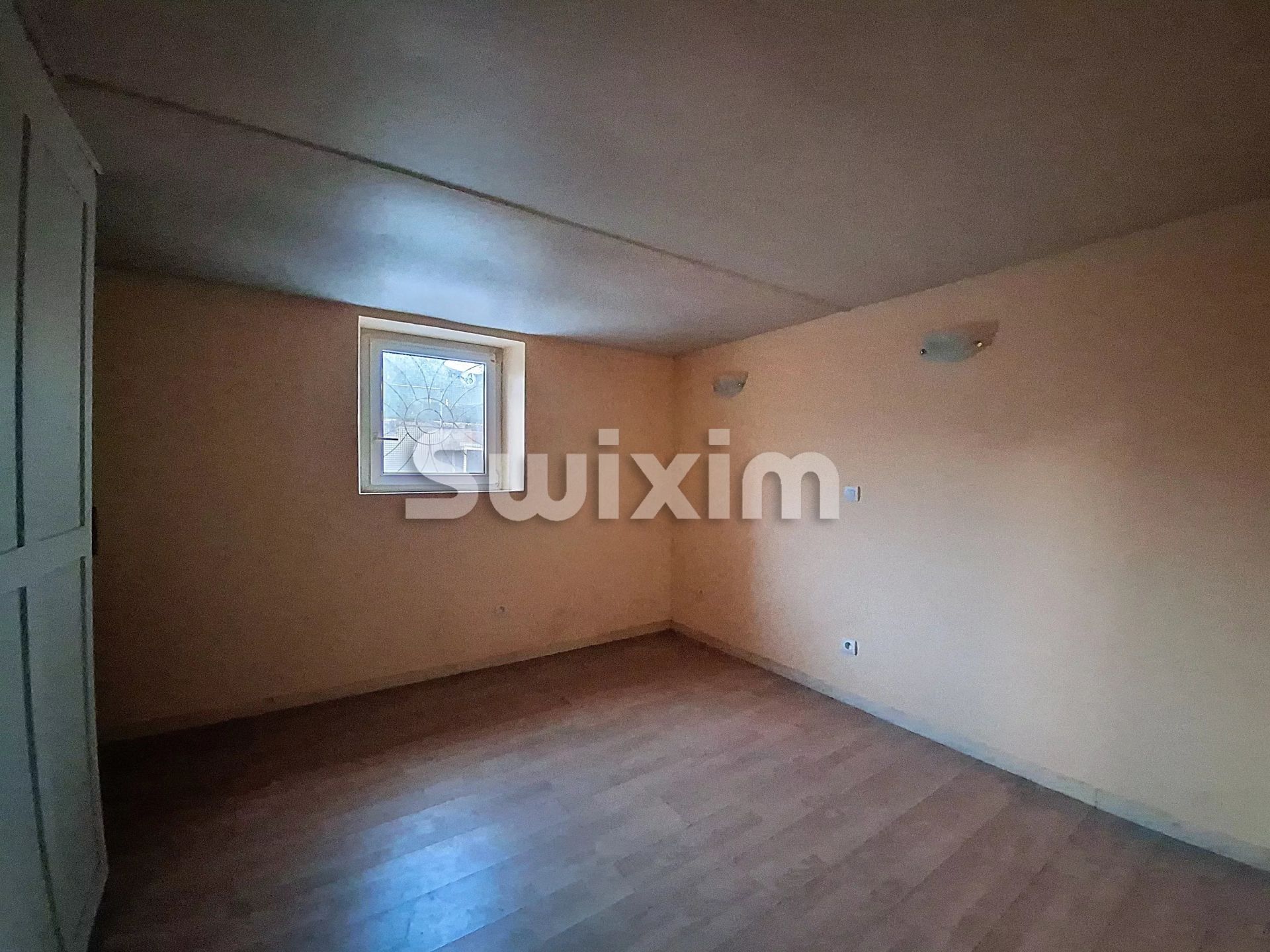 casa 5 Camere in vendita su Valserhône (01200)