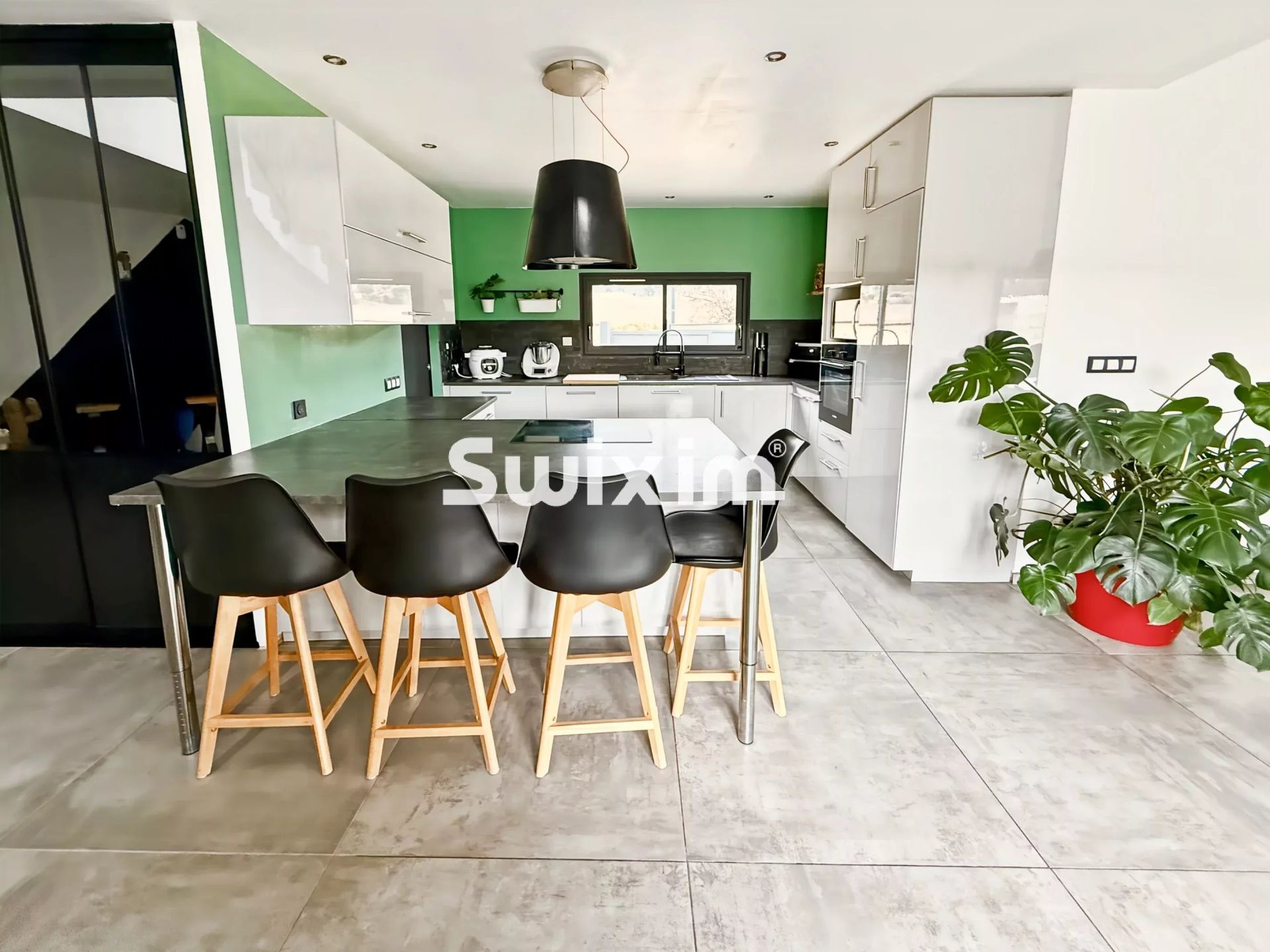 casa 6 Camere in vendita su La Garde-Adhémar (26700)