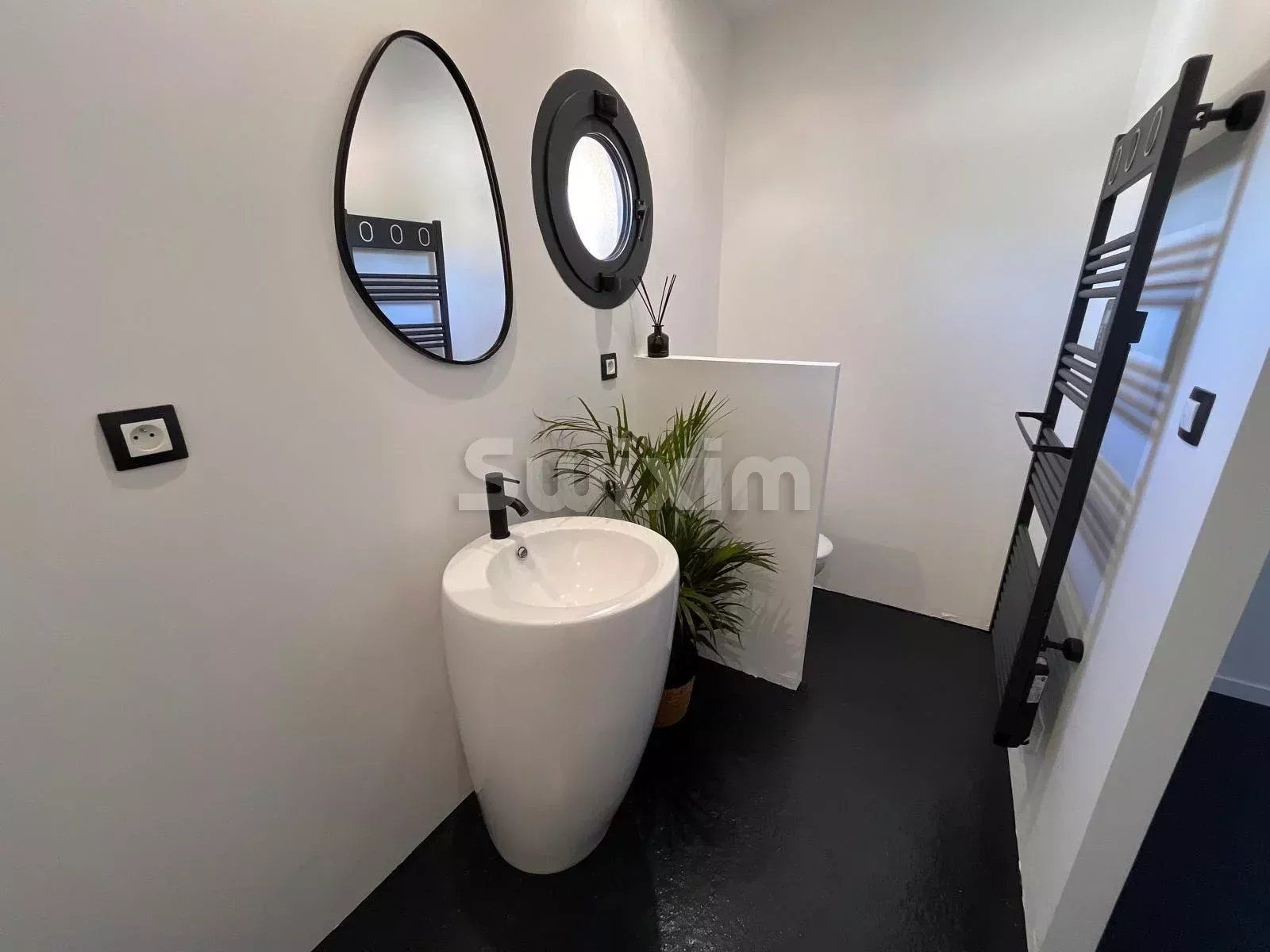 casa 6 Camere in vendita su La Garde-Adhémar (26700)