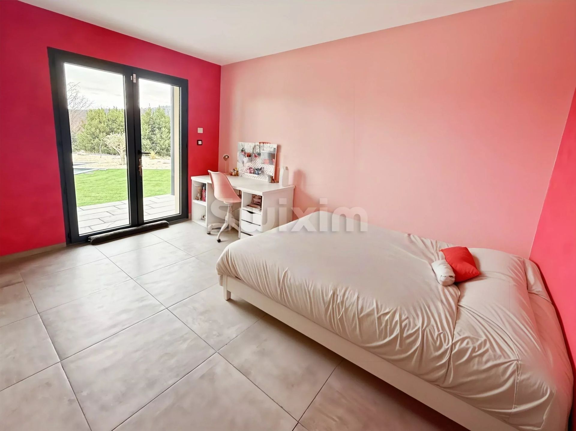 casa 6 Camere in vendita su La Garde-Adhémar (26700)