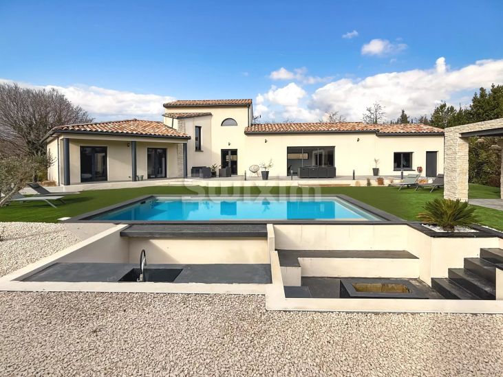 Vendita Casa La Garde-Adhémar 6&nbsp;Camere 153&nbsp;m²