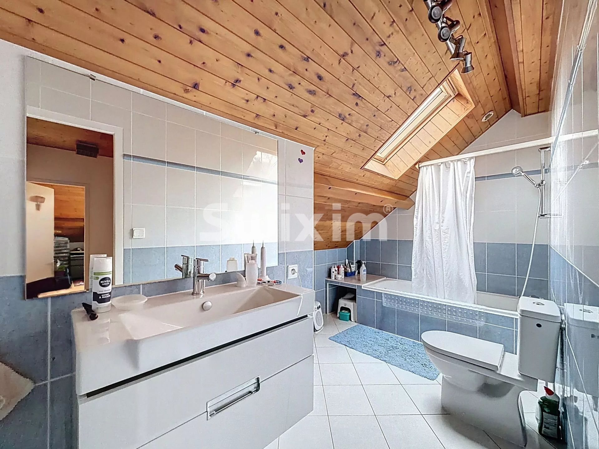 casa 7 Salas en venta en Divonne-les-Bains (01220)