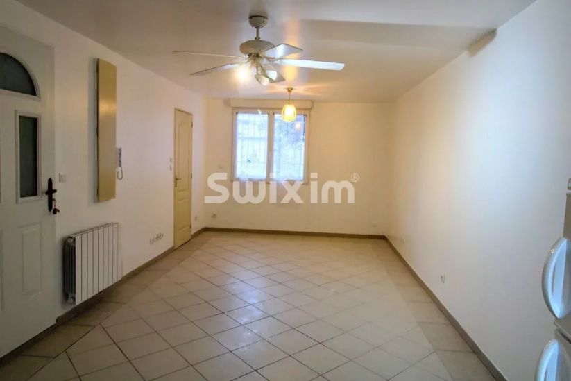 Location Studio Marseille 4ème 1&nbsp;pièce 26.67&nbsp;m²