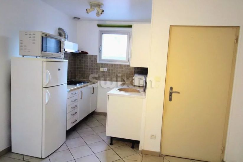 Location Studio Marseille 4ème 1&nbsp;pièce 26.67&nbsp;m²