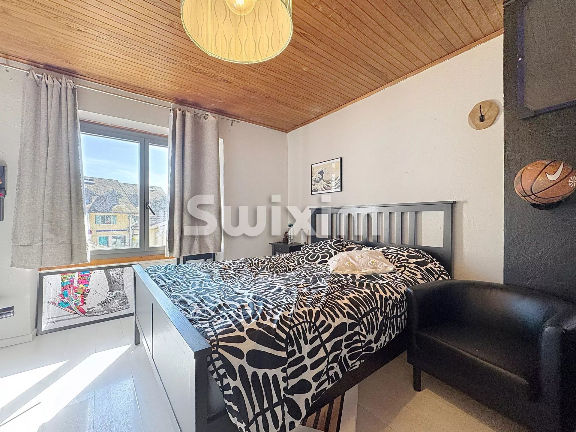 casa di città 8 Camere in vendita su Saint-Genis-Pouilly (01630)