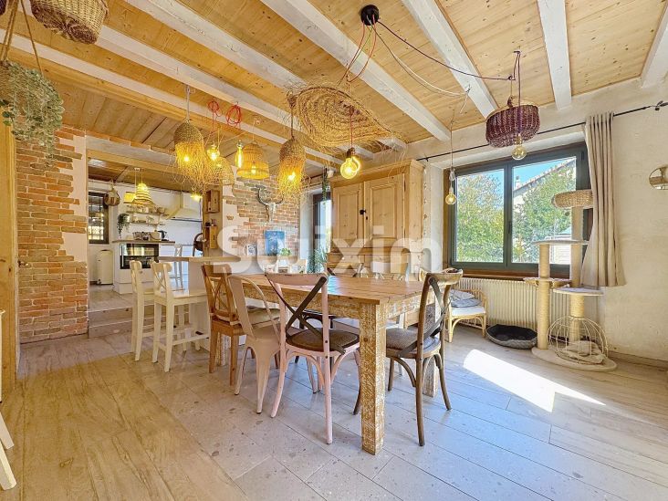 Vendita Casa di città Saint-Genis-Pouilly 8&nbsp;Camere 343&nbsp;m²