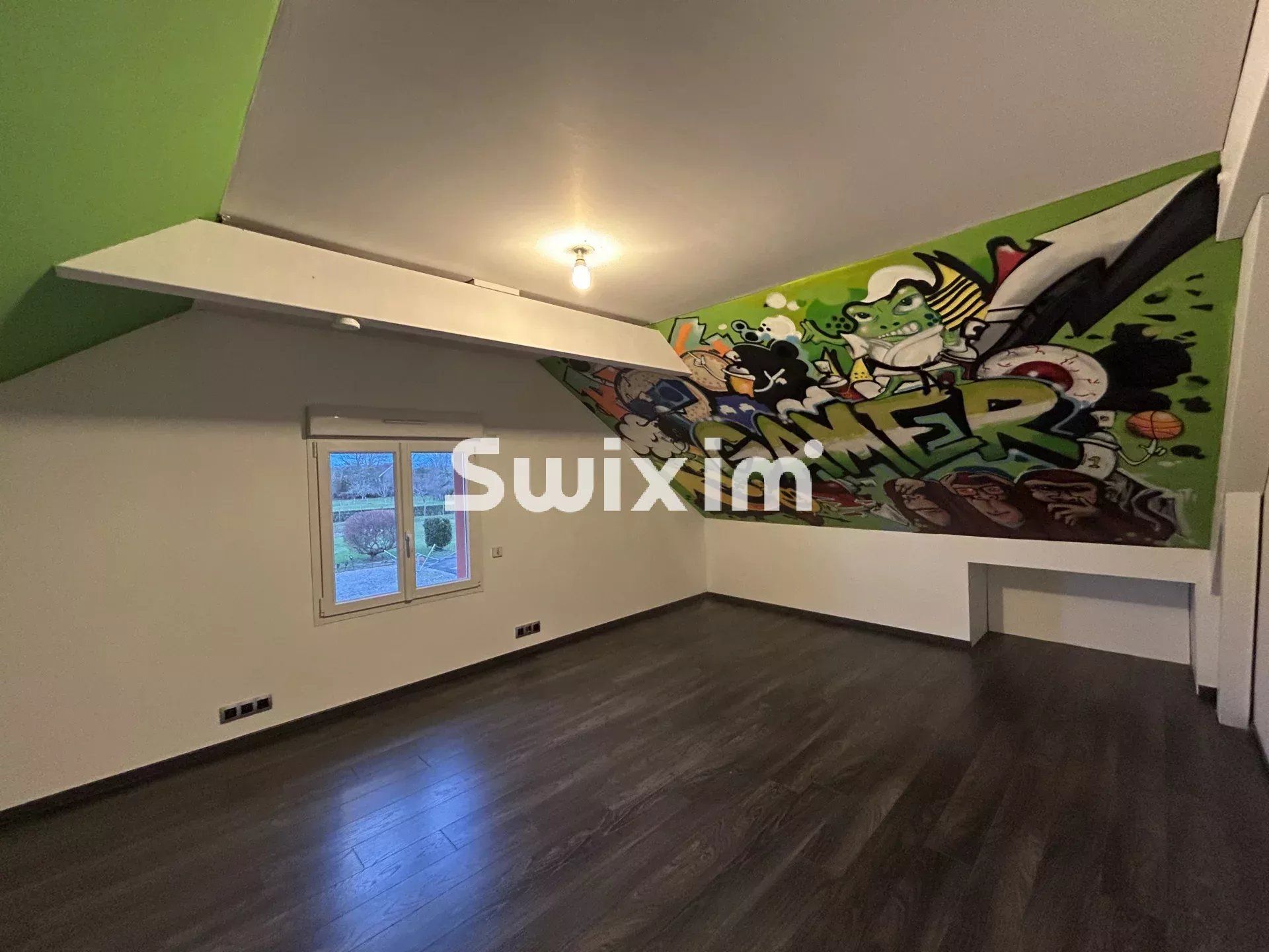 casa 5 Camere in vendita su Lons-le-Saunier (39000)