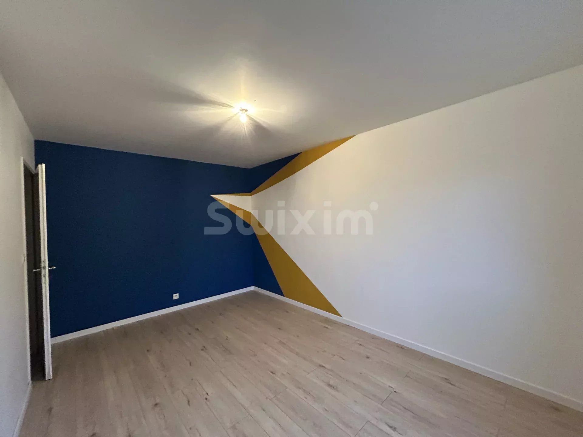 casa 5 Camere in vendita su Lons-le-Saunier (39000)