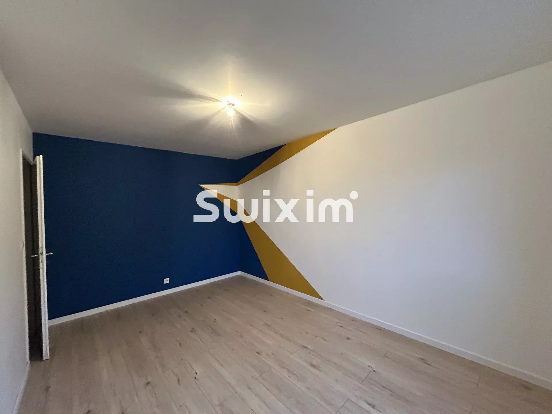 casa 5 Camere in vendita su Lons-le-Saunier (39000)