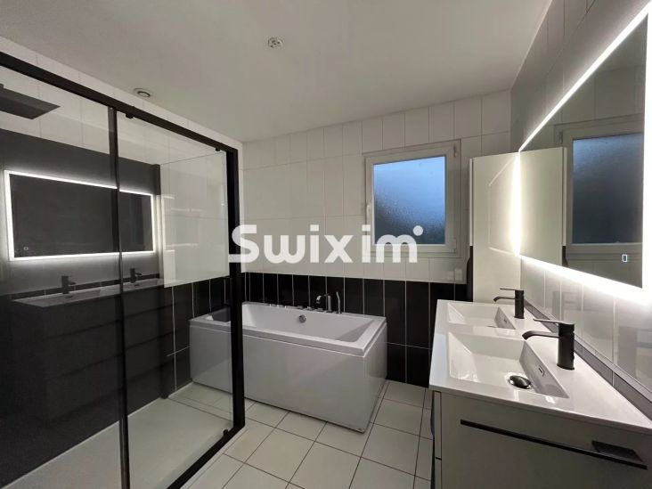 Vendita Casa Lons-le-Saunier 5&nbsp;Camere 160&nbsp;m²