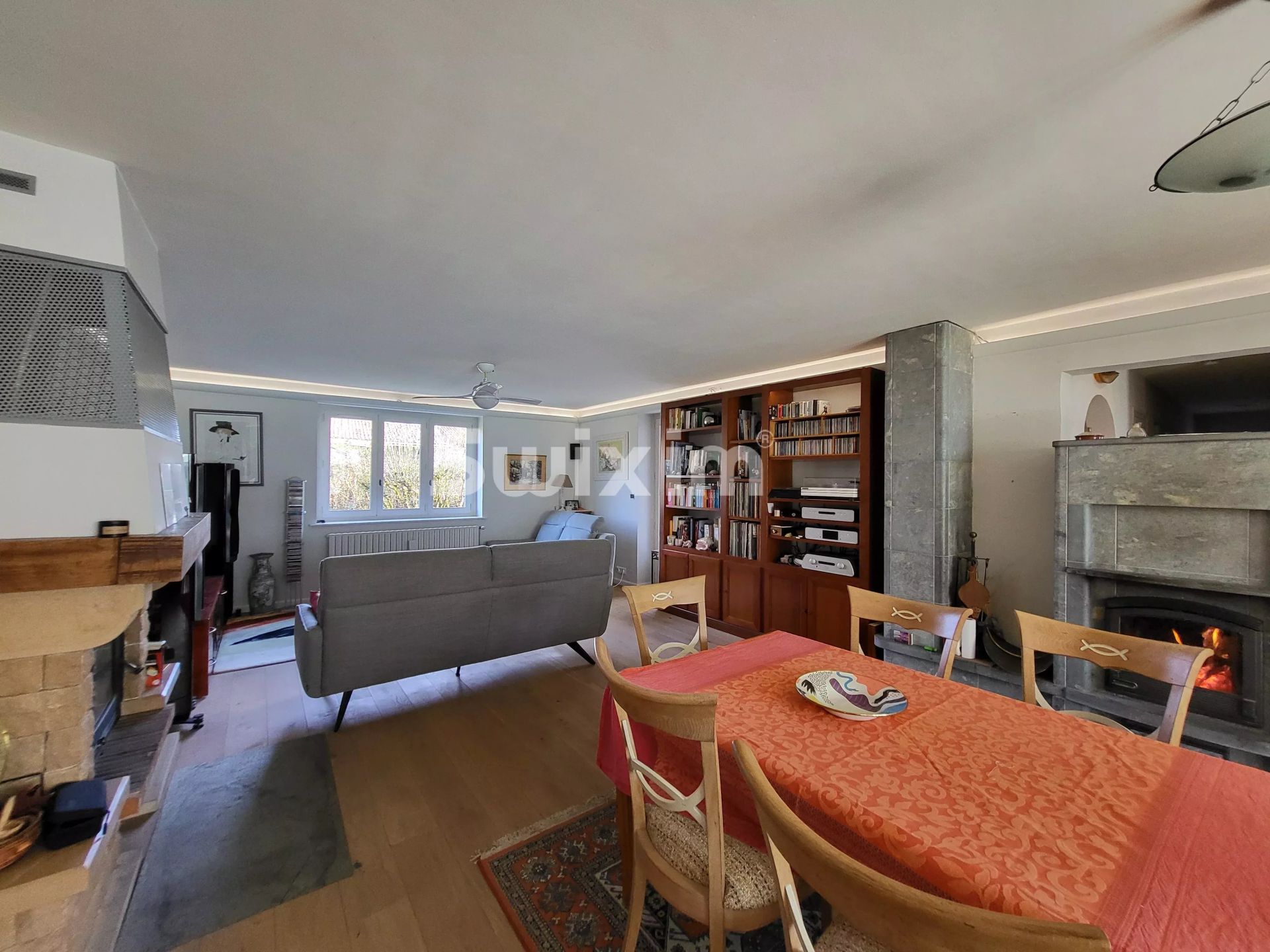 house 8 Rooms for sale on Pont-de-Vaux (01190)