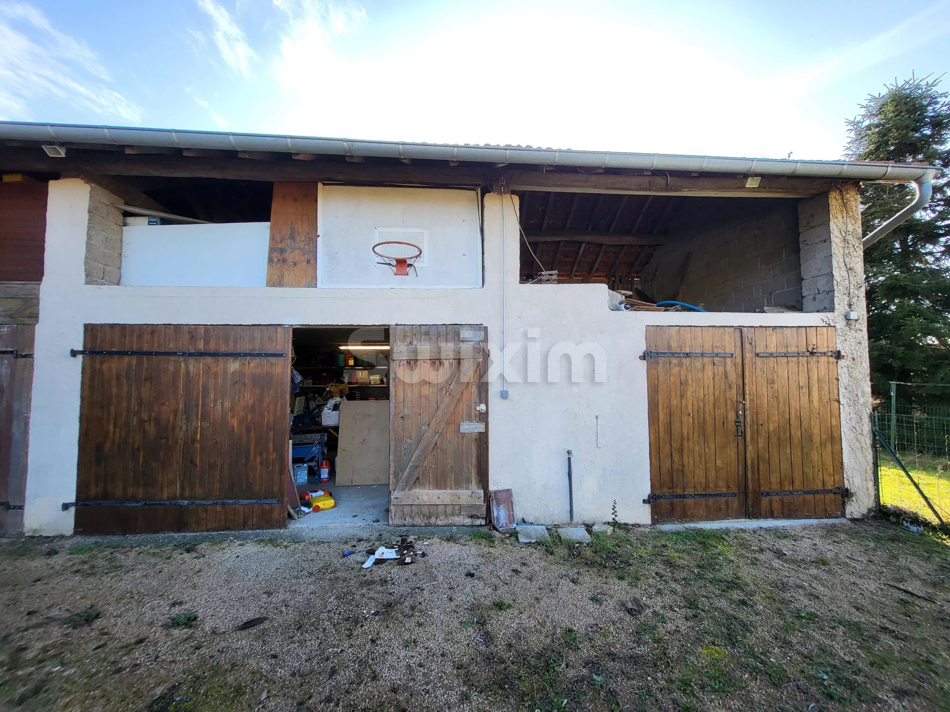 casa 8 Camere in vendita su Pont-de-Vaux (01190)