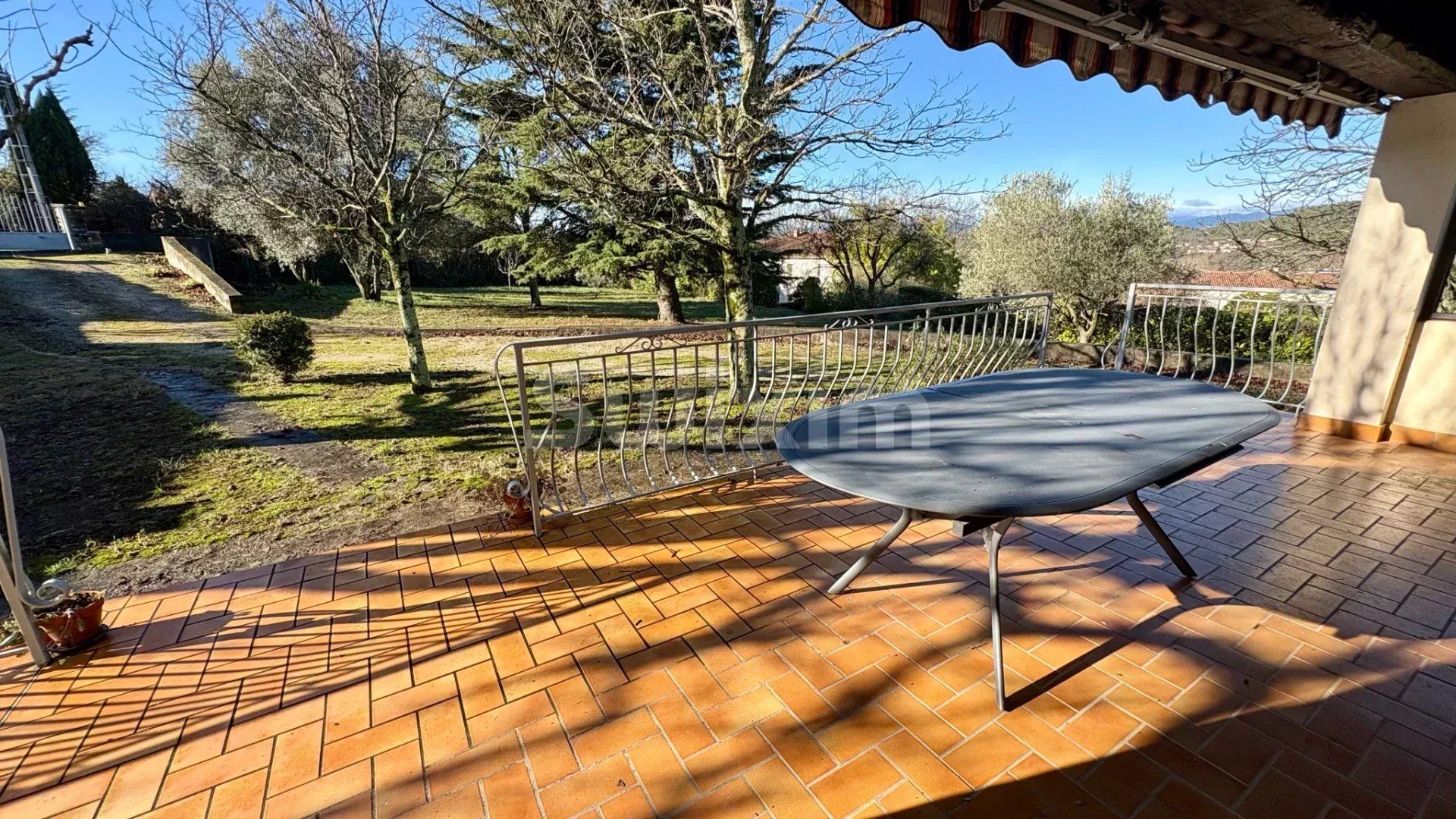 casa 6 Camere in vendita su Mons (30340)