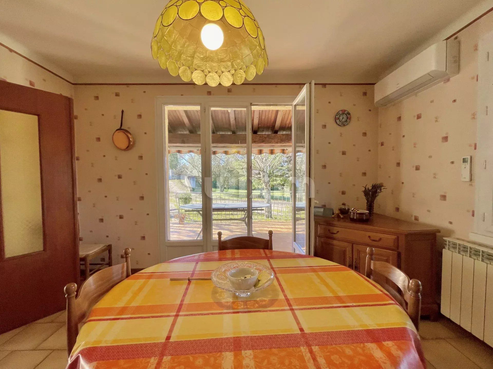 casa 6 Camere in vendita su Mons (30340)