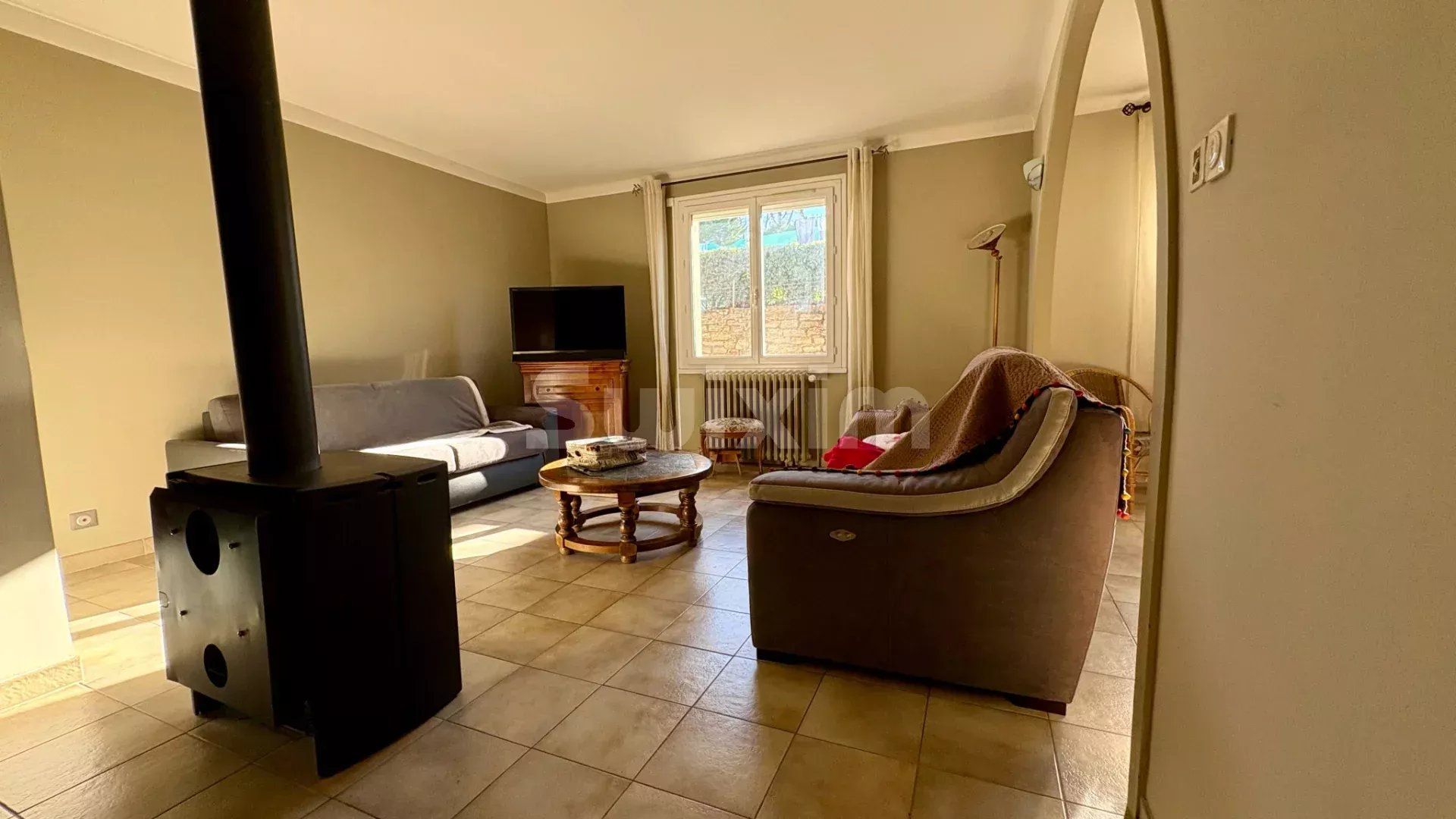 casa 6 Camere in vendita su Mons (30340)