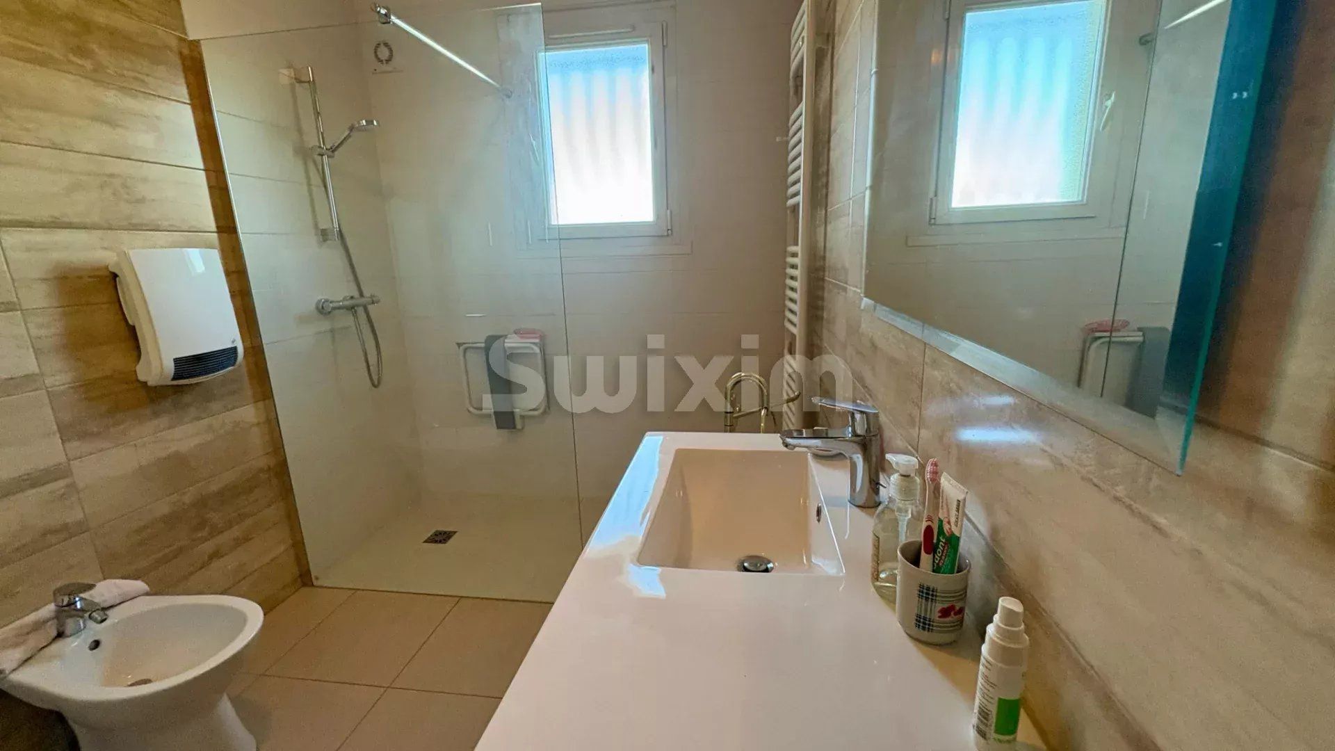 casa 6 Camere in vendita su Mons (30340)