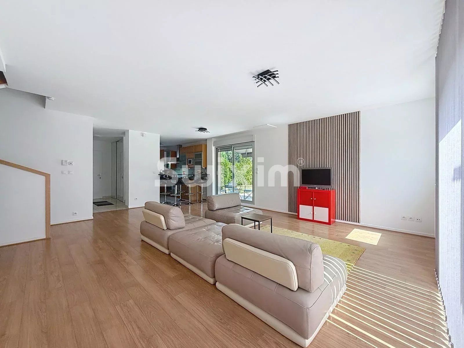 haus 5 Zimmer zur miete auf Prévessin-Moëns (01280)