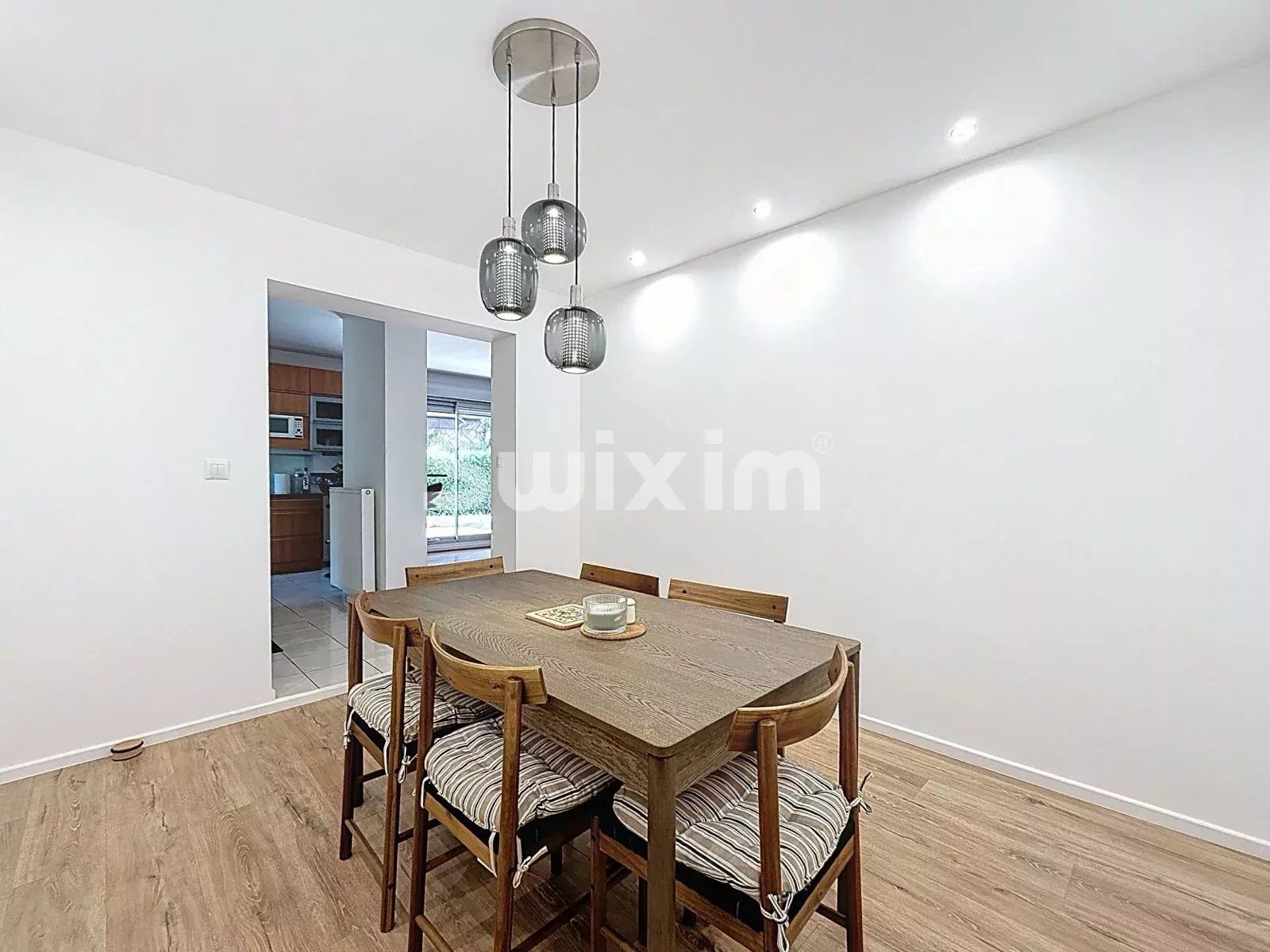 haus 5 Zimmer zur miete auf Prévessin-Moëns (01280)