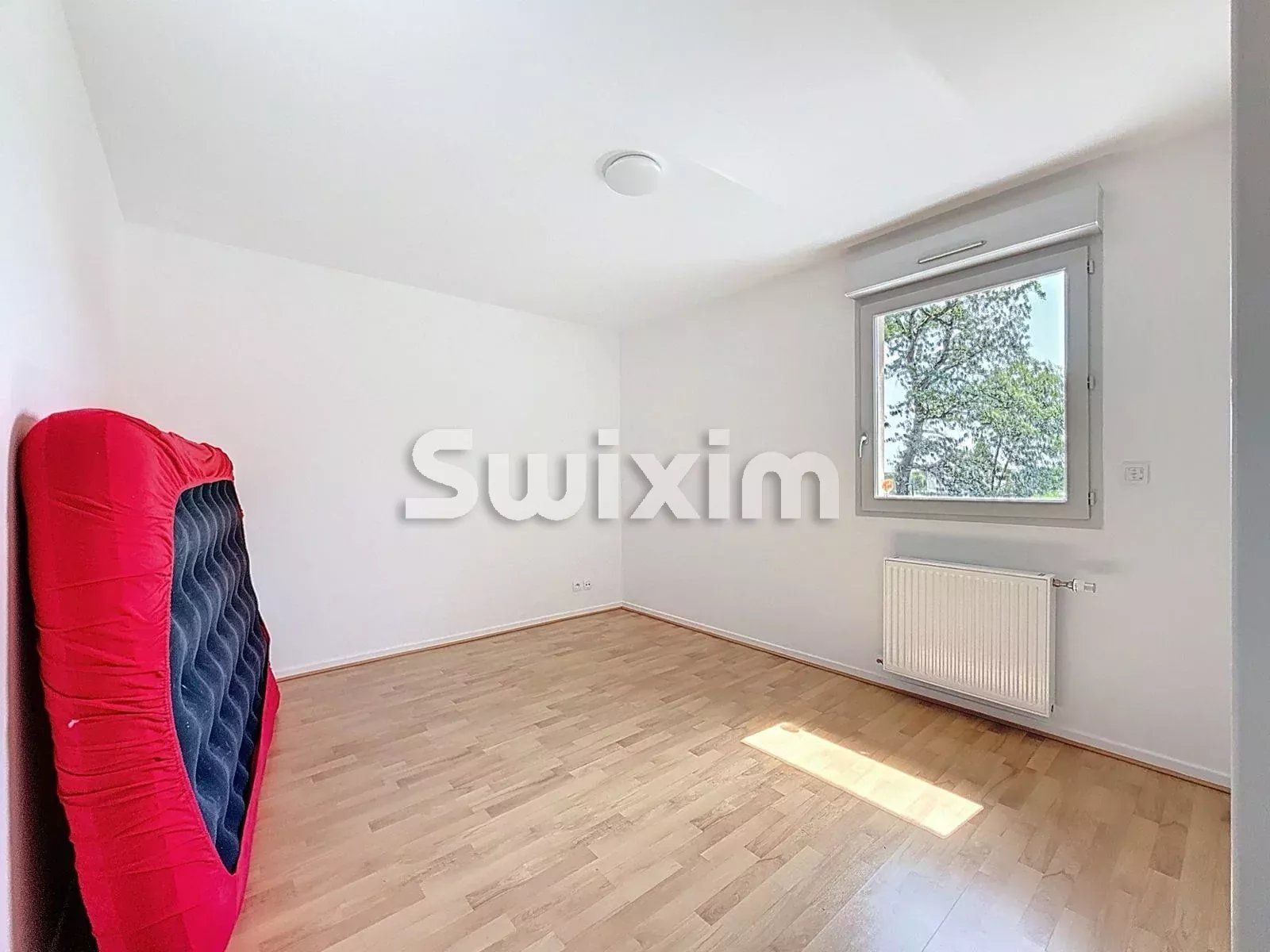 casa 5 Camere in affitto su Prévessin-Moëns (01280)