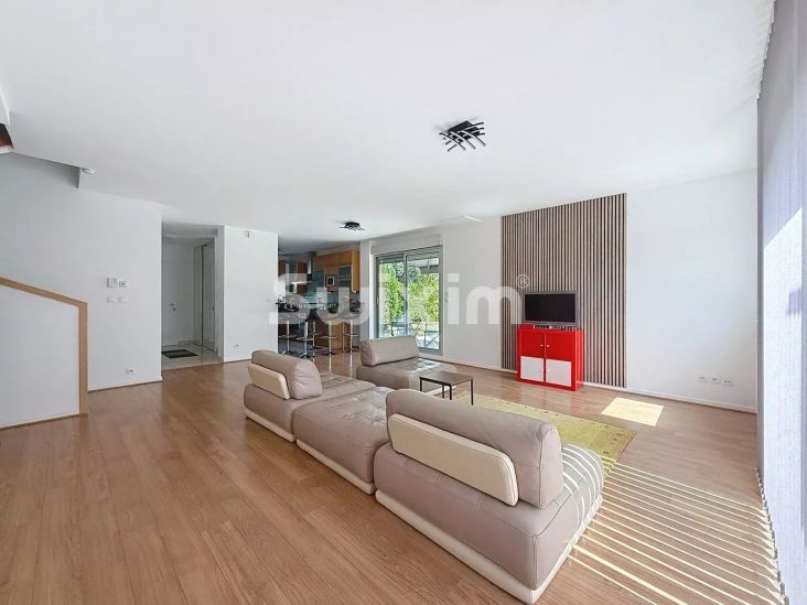 Aluguer Casa Prévessin-Moëns 5&nbsp;Quartos 134&nbsp;m²