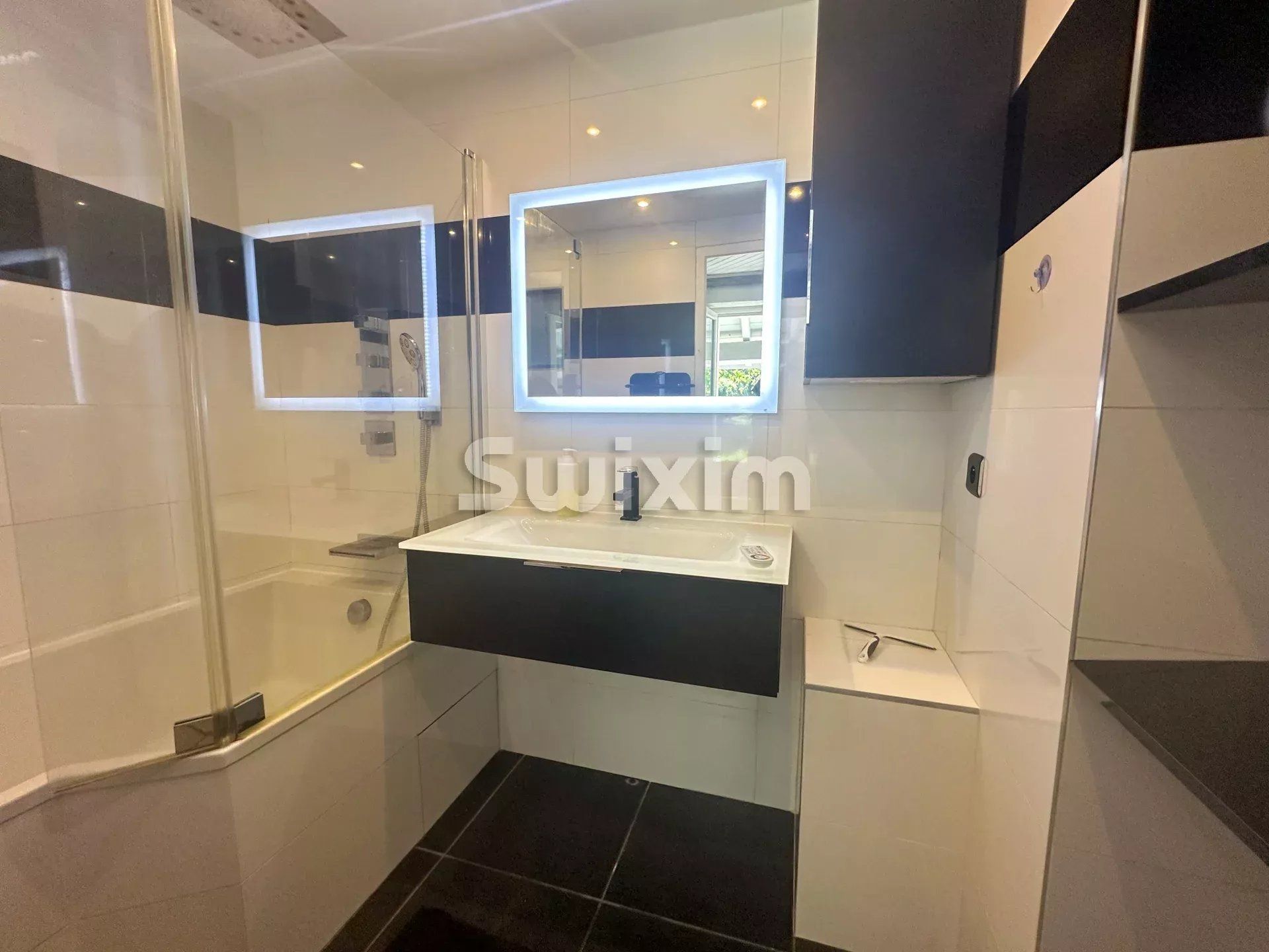 casa 5 Quartos para venda sobre Saint-Cergues (74140)