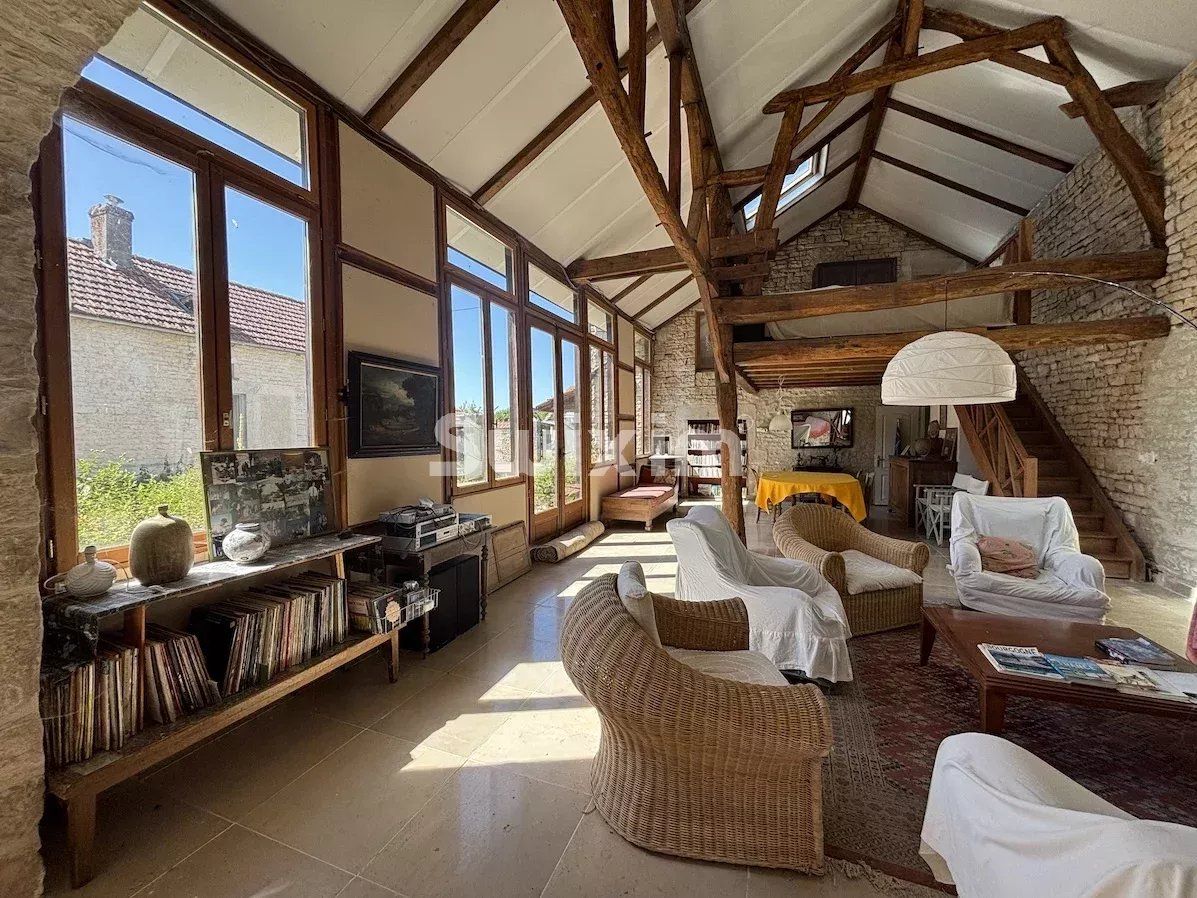 maison 11 Pièces en vente sur Noyers (89310)