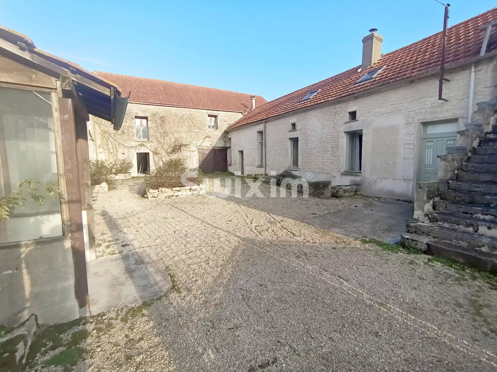 maison 11 Pièces en vente sur Noyers (89310)