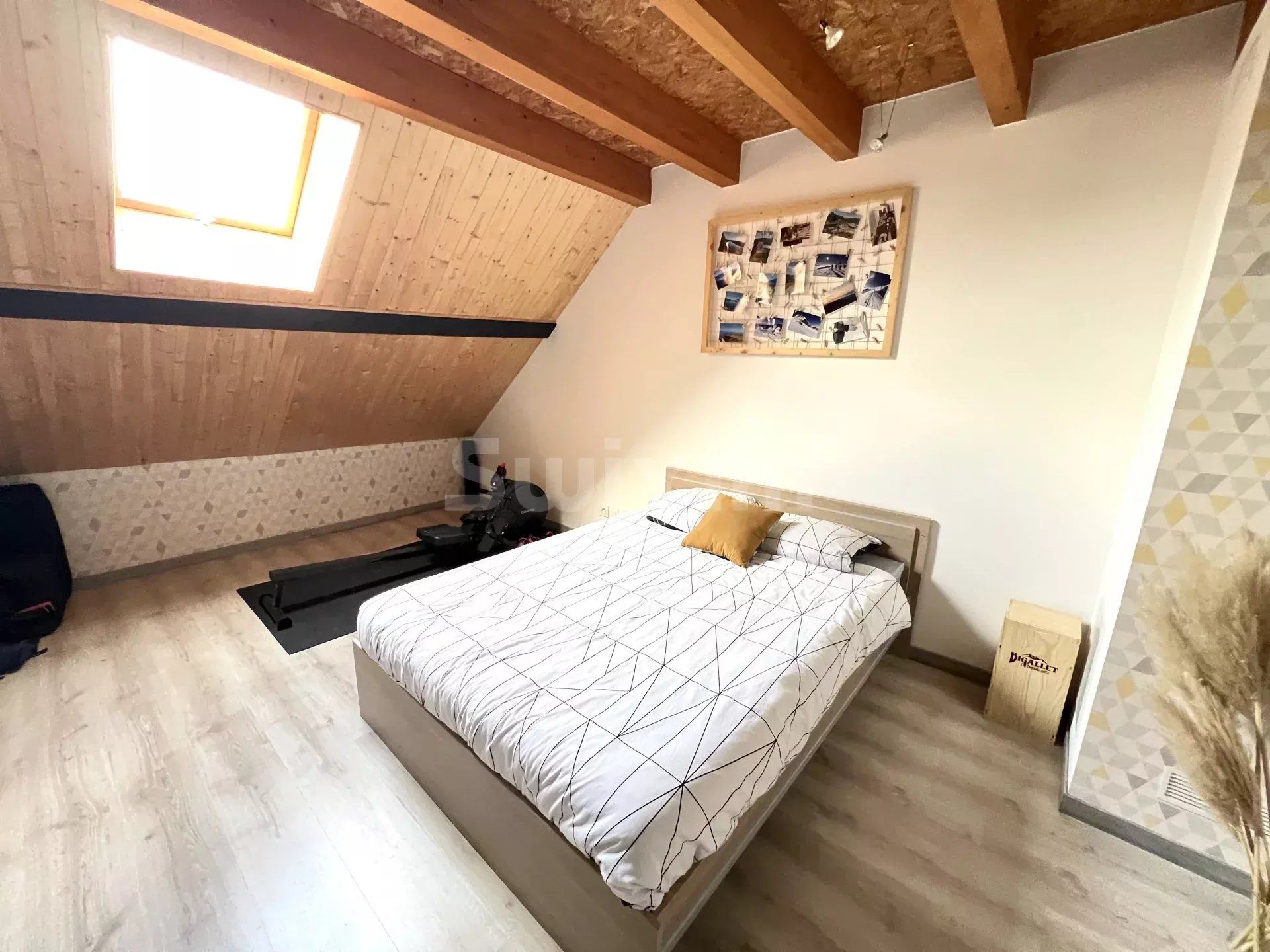 house 5 Rooms for sale on Lons-le-Saunier (39000)