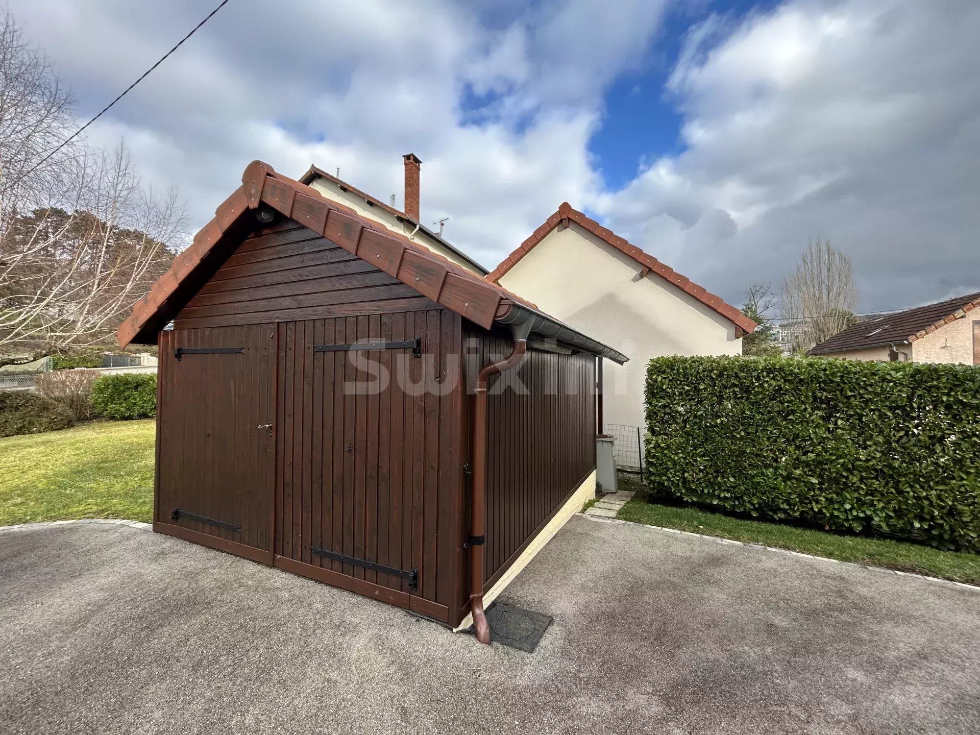 casa 6 Camere in vendita su Lons-le-Saunier (39000)