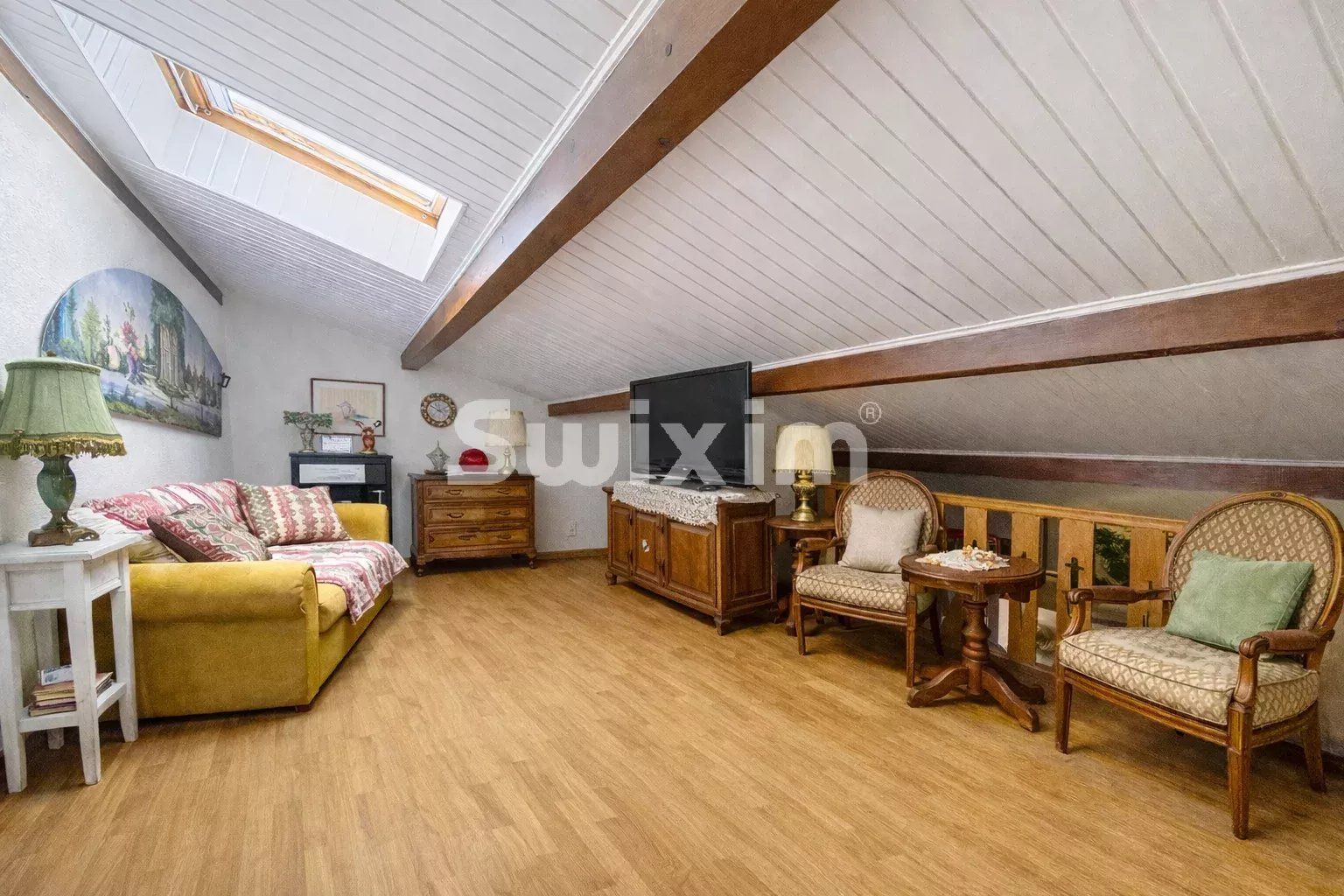 local comercial 7 Salas en venta en Cessy (01170)