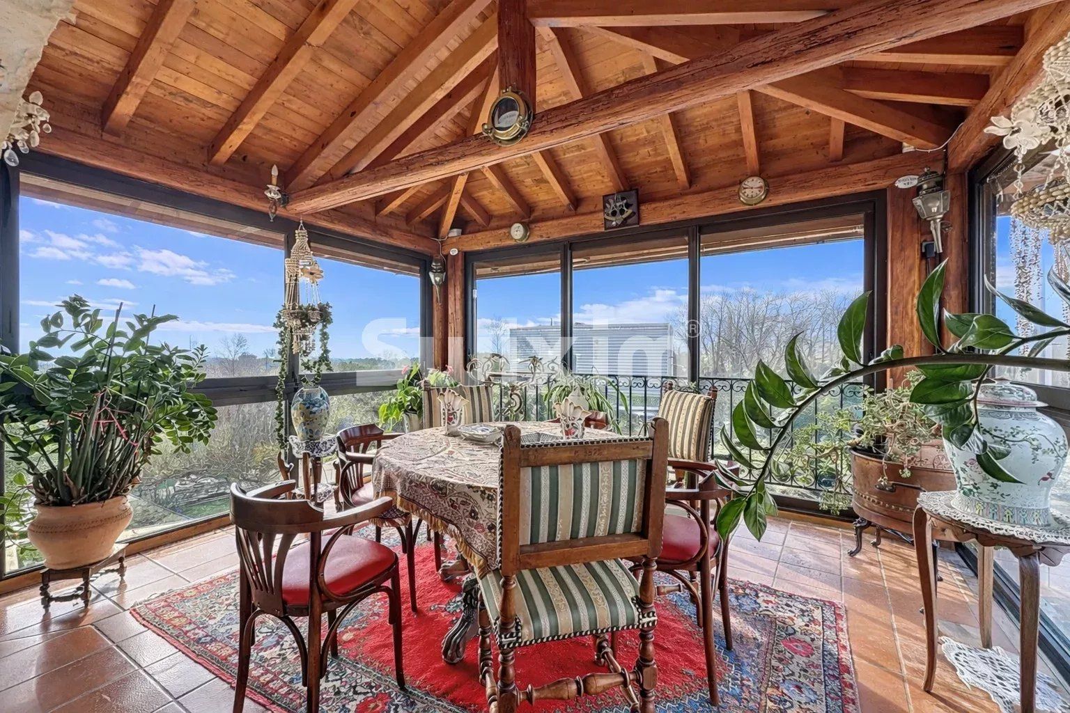 local comercial 7 Salas en venta en Cessy (01170)