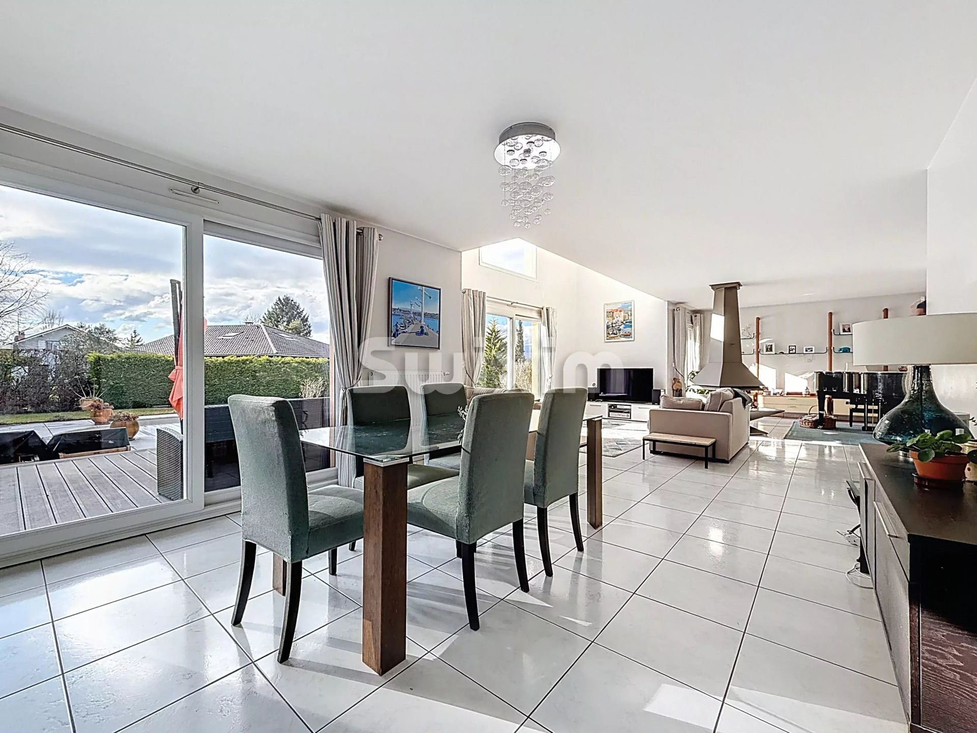 casa 5 Camere in vendita su Messery (74140)