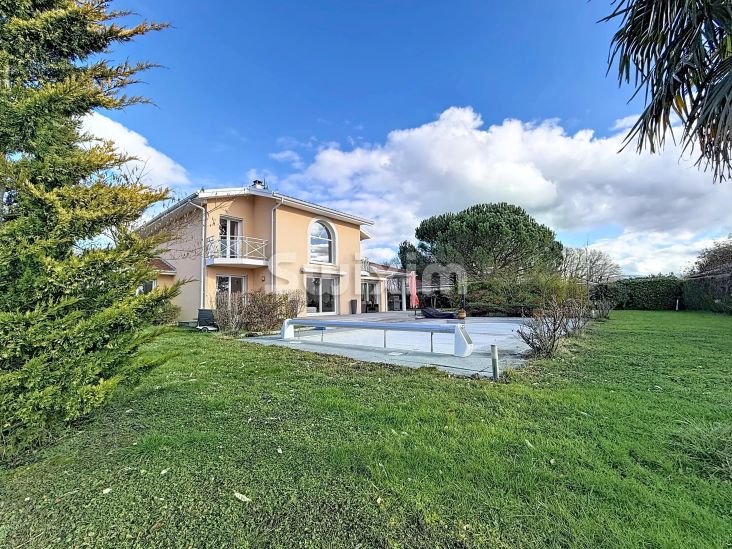 Vendita Casa Messery 5&nbsp;Camere 215&nbsp;m²