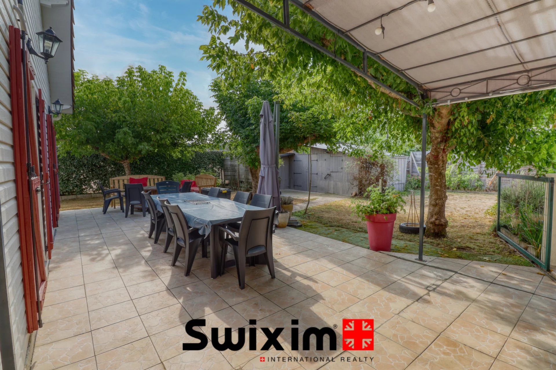 casa 7 Camere in vendita su Landiras (33720)