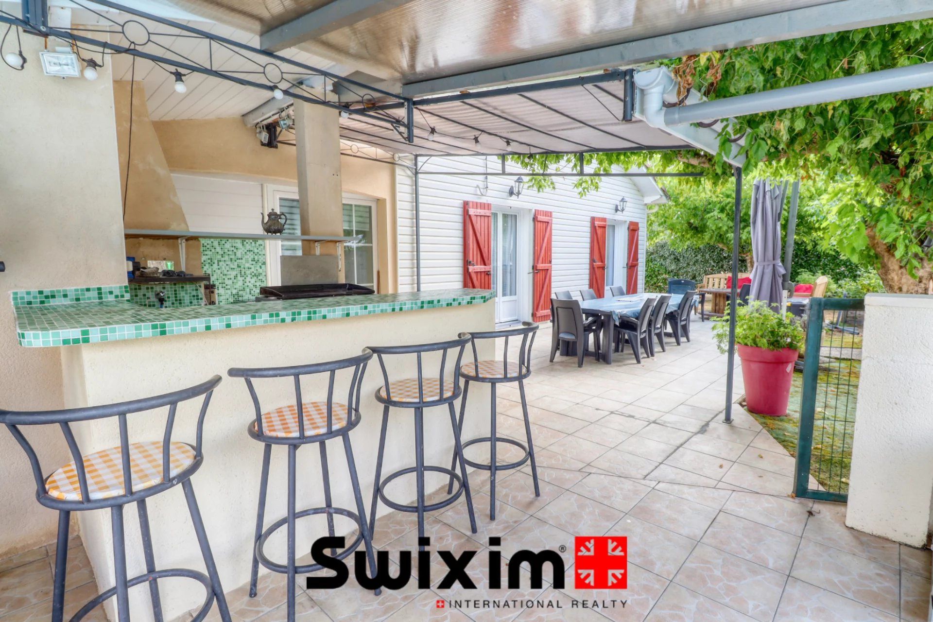 casa 7 Camere in vendita su Landiras (33720)