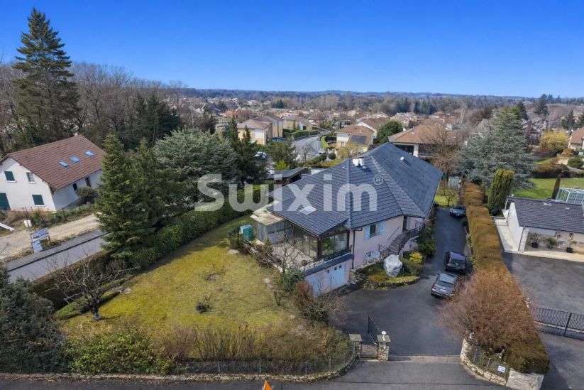 Venta Casa Ornex 11&nbsp;Salas 430&nbsp;m²