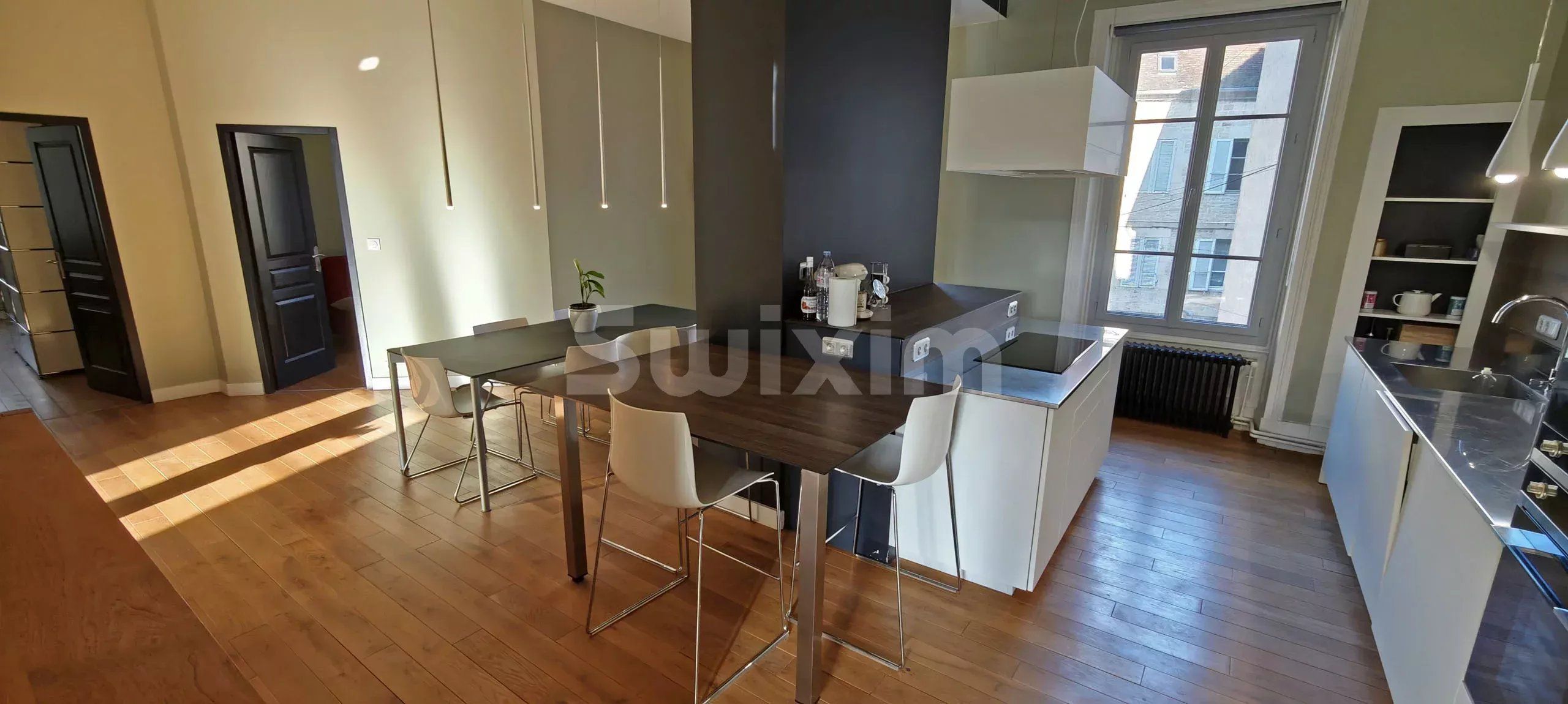 apartment 6 Rooms for sale on Dole (39100)