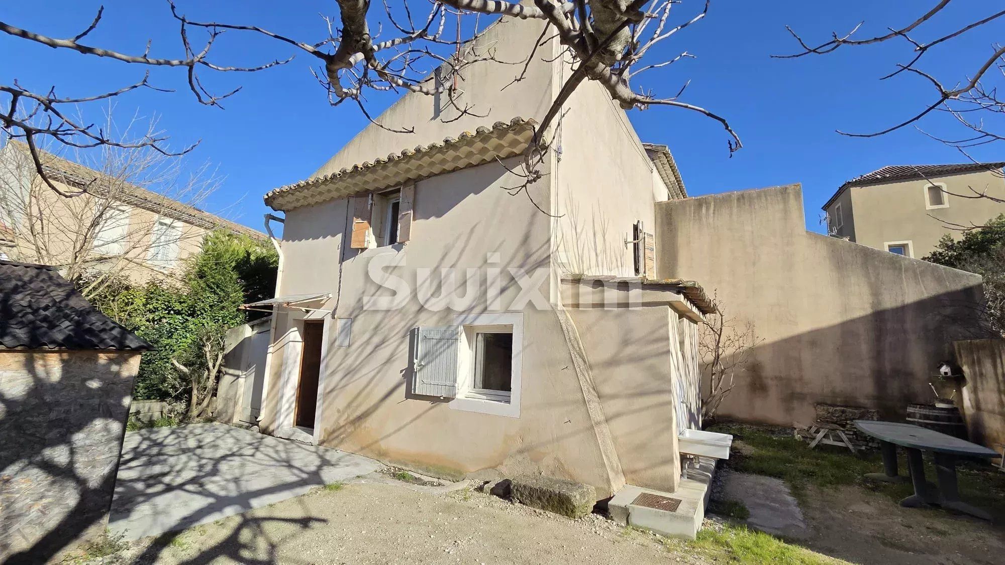 casa 3 Camere in vendita su Caderousse (84860)