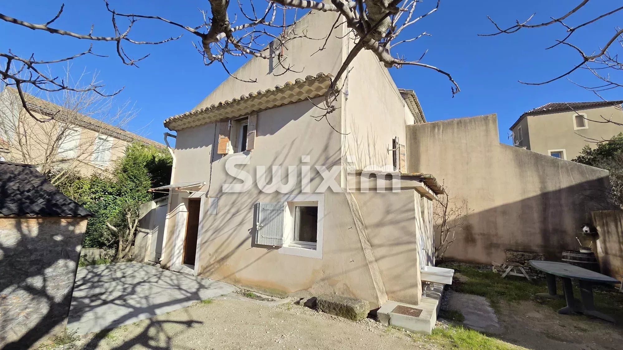 casa 3 Camere in vendita su Caderousse (84860)