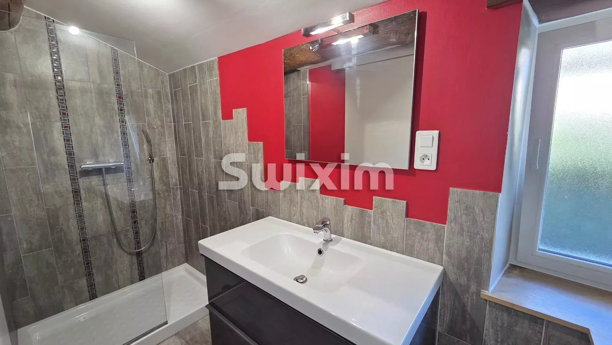 casa 3 Camere in vendita su Caderousse (84860)