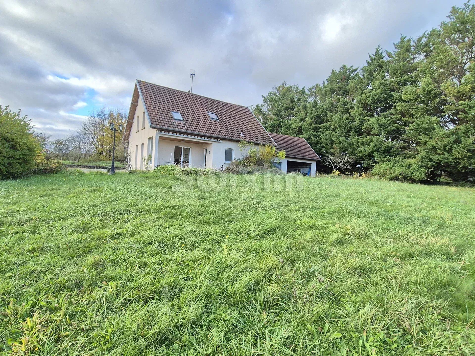 Vendita Casa Malange 6&nbsp;Camere 118&nbsp;m²