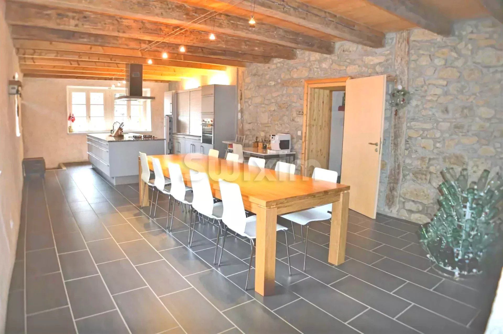 house 6 Rooms for sale on Les Rousses (39220)