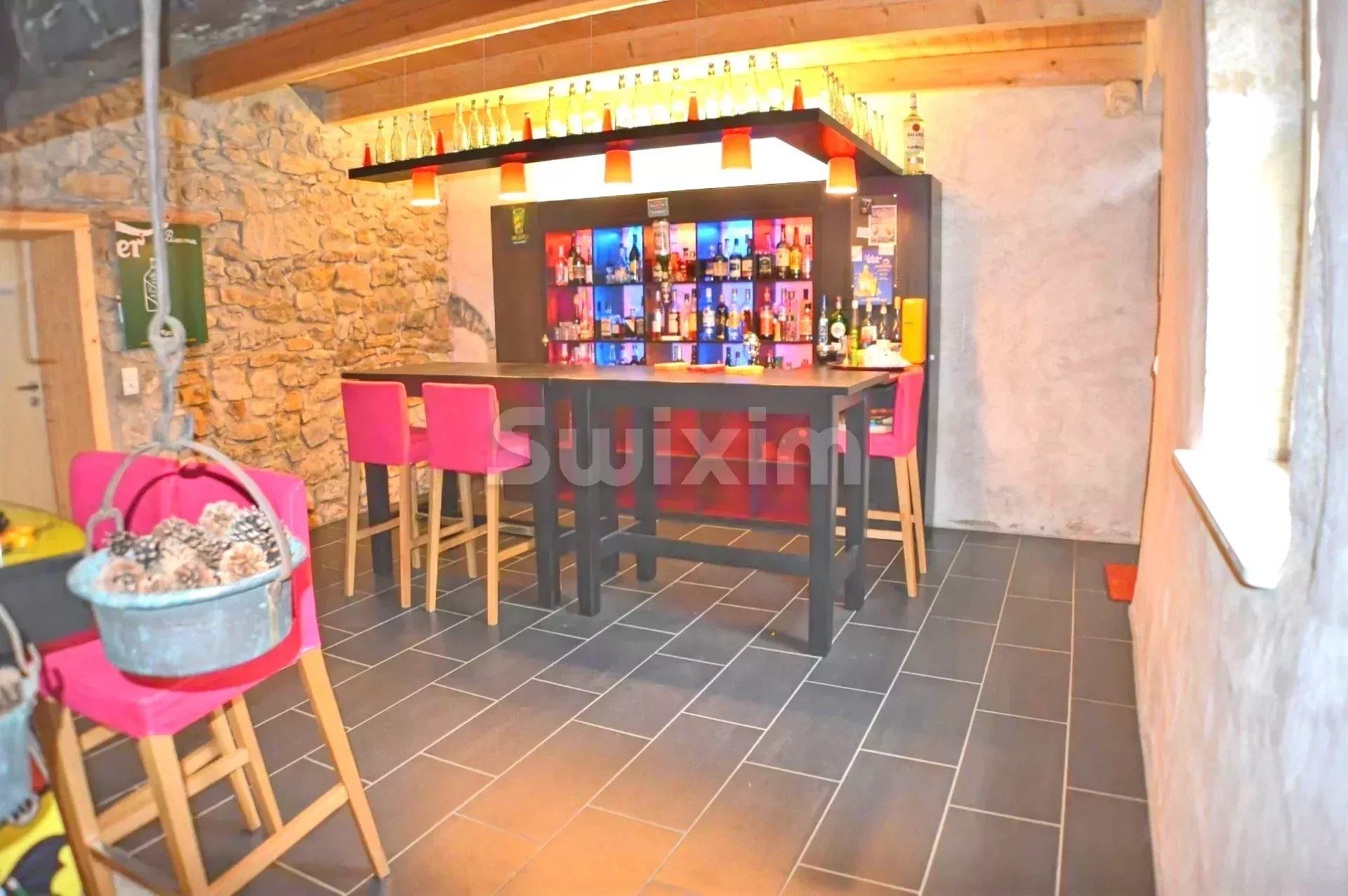 house 6 Rooms for sale on Les Rousses (39220)