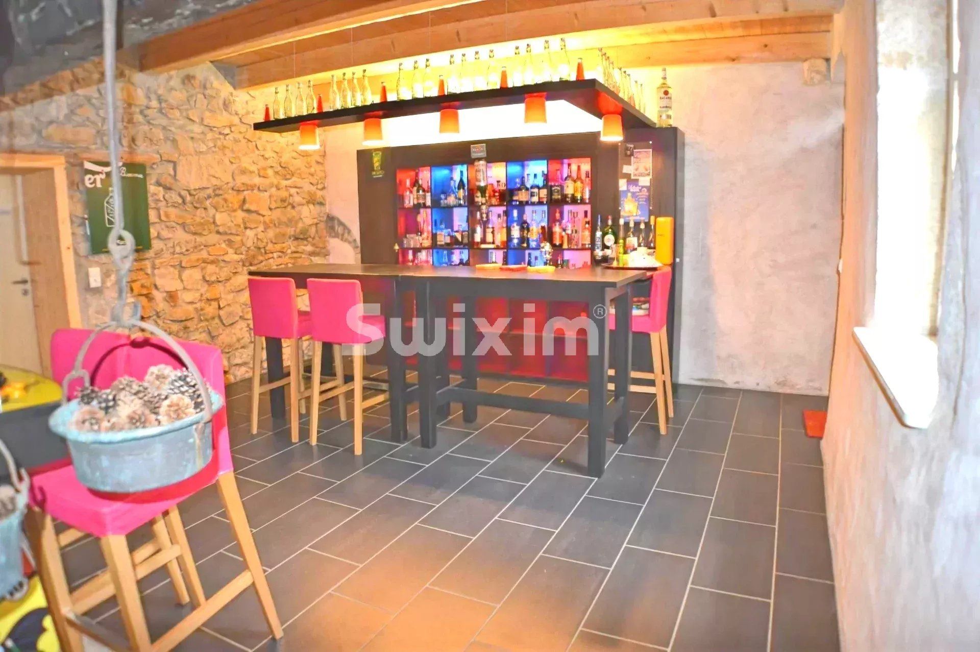 house 6 Rooms for sale on Les Rousses (39220)